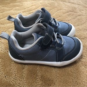 Tucker + Tate toddler shoe size 8